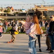 День семьи, любви и верности на Кремлевской набережной 2023 фотографии