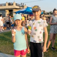 Фестиваль мороженого на Кремлевской набережной 2022 фотографии