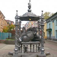 Памятник Коту Казанскому фотографии