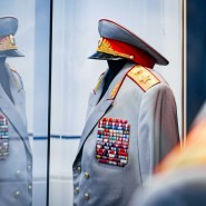 Выставка «Наградное и подарочное оружие выдающихся российских и советских военных деятелей» фотографии