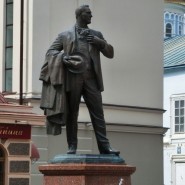 Памятник Фёдору Ивановичу Шаляпину фотографии