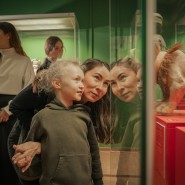 Выставка «Золотой век кукол» фотографии