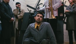 Спектакль «Счастливый год»
