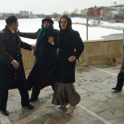 Спектакль «Будить сердца людей...»