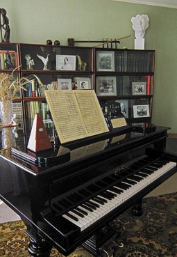 Музей-квартира композитора Назиба Жиганова