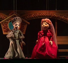 Кукольный спектакль «Аленький цветочек»