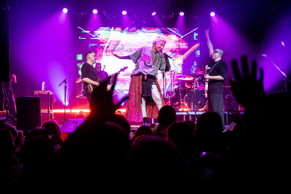 Фото: vk.com/murakamiband