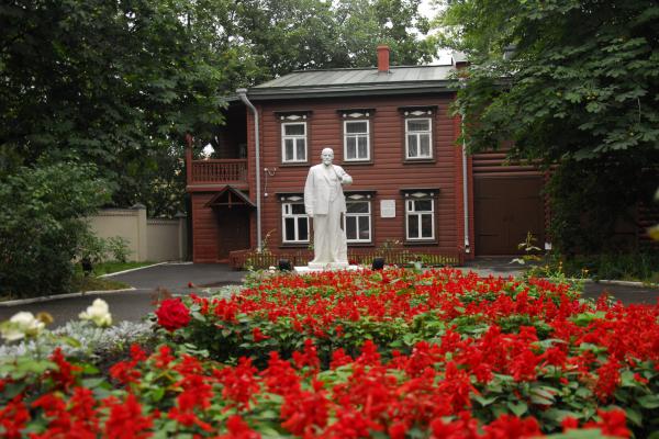 Дом-музей Владимира Ильича Ленина