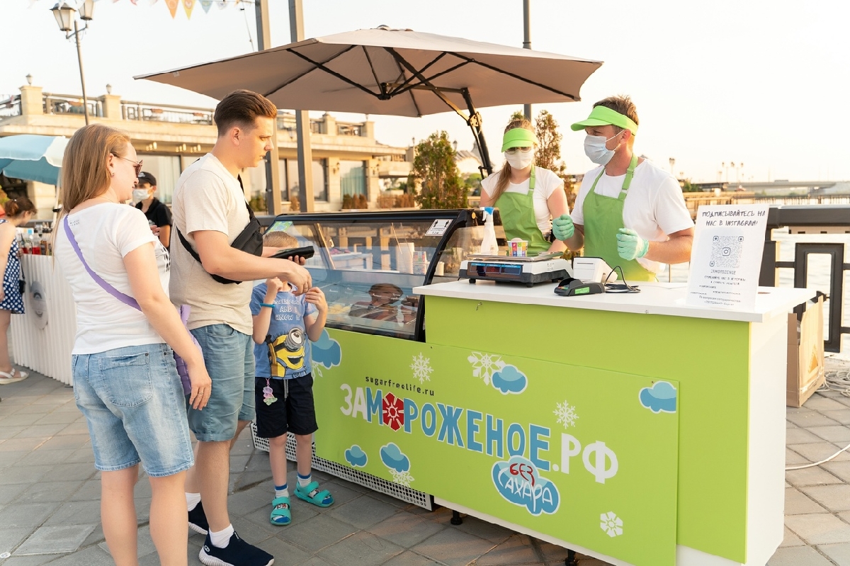Фестиваль мороженого на Кремлевской набережной 2022
