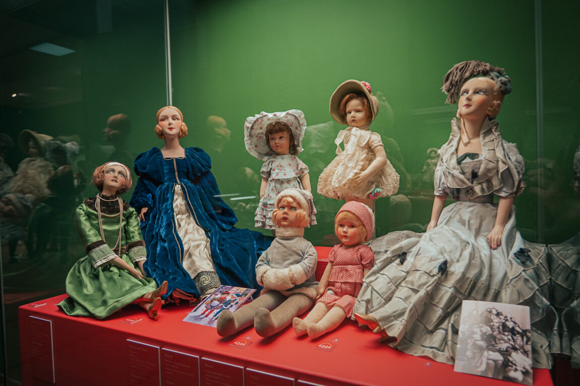 Выставка «Золотой век кукол»